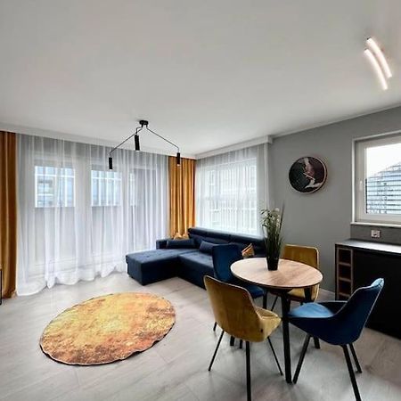 New Apart - Next To Sky Tower Apartamento Wrocław Exterior foto